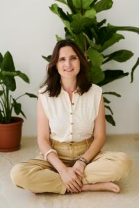 Literatura, Paola Roig, La vida secreta de las madres, Pell a Pell, El café frío la cerveza caliente