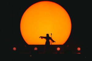 aurora, what happened to the earth, música, Movistar Arena, Live Nation